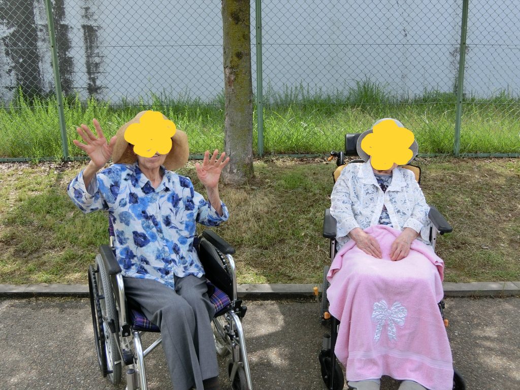 フロ